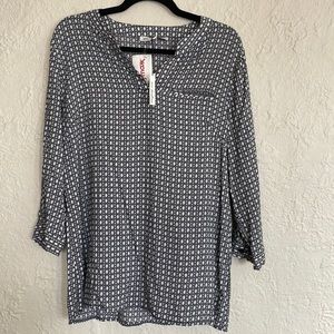 Black and white geometric pattern, 3/4 sleeve shirt. New with tags.